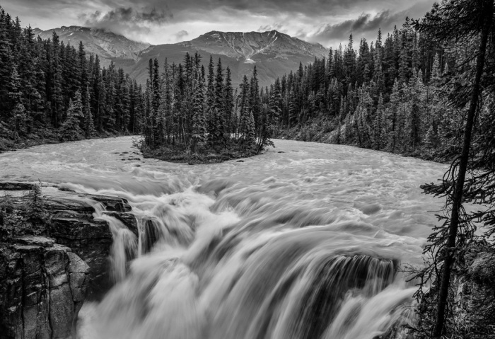 Colorless Sunwapta Falls