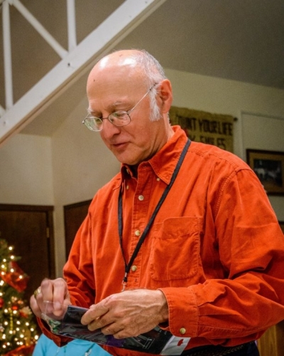 2016-12_Event_Charlie-Batchelder_622-614x768
