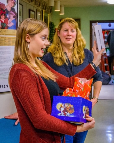 2016-12_Event_Charlie-Batchelder_6287-614x768