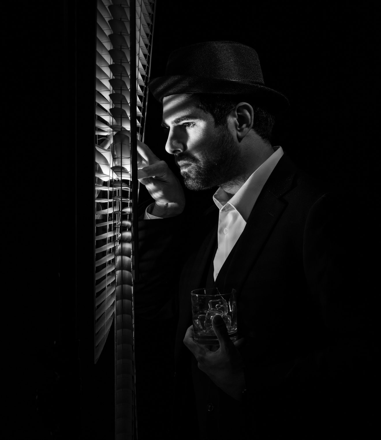 ＂Portraits Noir: Dramatic Lighting＂ Program by Sandy Schill - Share Your Photos